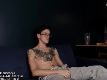 travonidas – webcam model profile photo Image 4