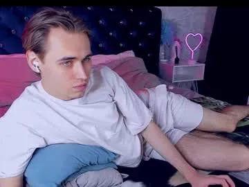 Runarunapi – webcam model profile photo Image 16