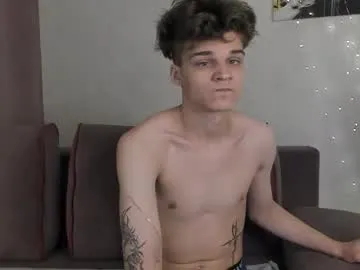 AAASuck – webcam model profile photo Image 10