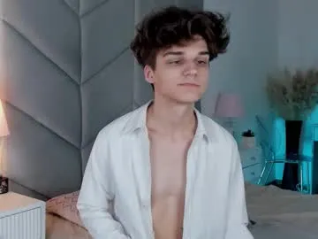 AAASuck – webcam model profile photo Image 8