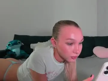 Minami_jjjj – webcam model profile photo Image 4