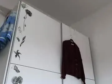 Runarunapi – webcam model profile photo Image 15