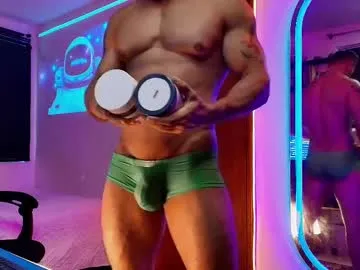 Yaya--728 – webcam model profile photo Image 9