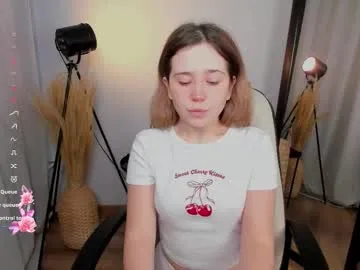 Runarunapi – webcam model profile photo Image 11