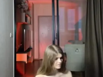 aviebby – webcam model profile photo Image 7