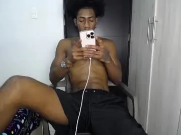 lucaskodak – webcam model profile photo Image 18