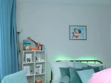 Runarunapi – webcam model profile photo Image 5