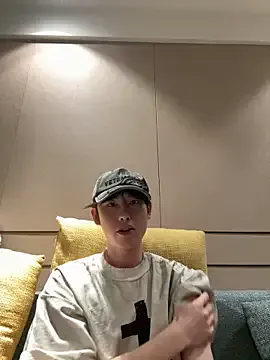 aviebby – webcam model profile photo Image 9