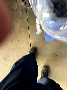 mon1_day – webcam model profile photo Image 7