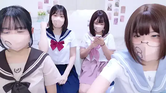 seraphine23 – webcam model profile photo Image 13