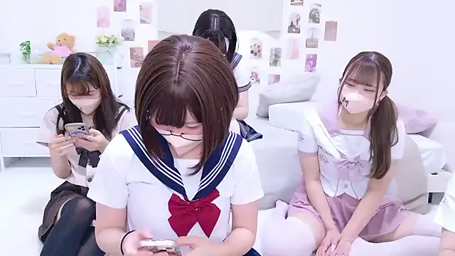 seraphine23 – webcam model profile photo Image 17