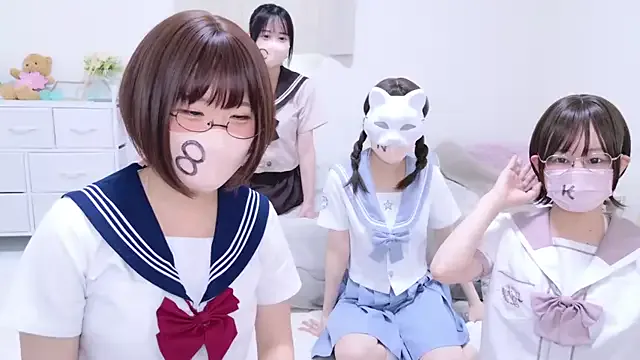 seraphine23 – webcam model profile photo Image 4