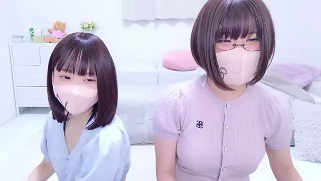 seraphine23 – webcam model profile photo Image 7