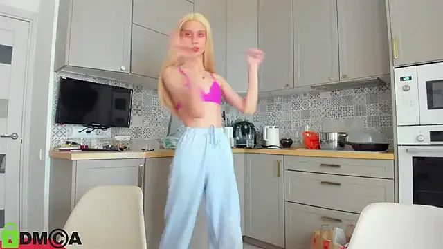 lavetax – webcam model profile photo Image 15