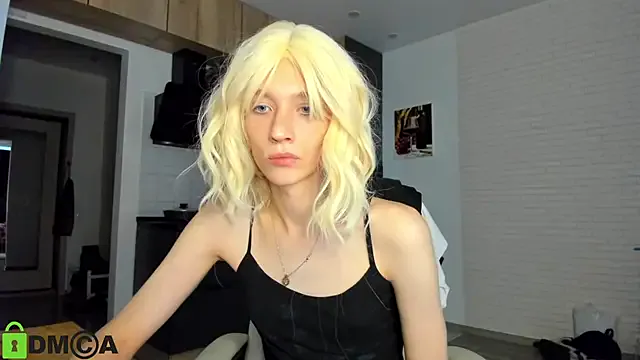 lavetax – webcam model profile photo Image 3