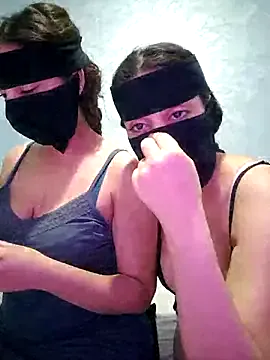 Runarunapi – webcam model profile photo Image 13