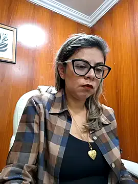 korinaluvv – webcam model profile photo Image 17