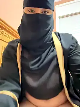 PumaShyXD – webcam model profile photo Image 6