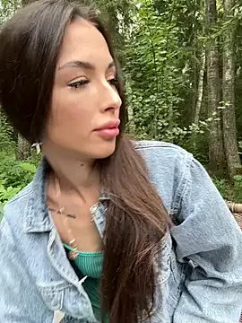 mia_dynasty – webcam model profile photo Image 10