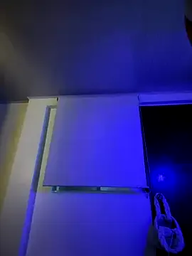 winter11 – webcam model profile photo Image 4