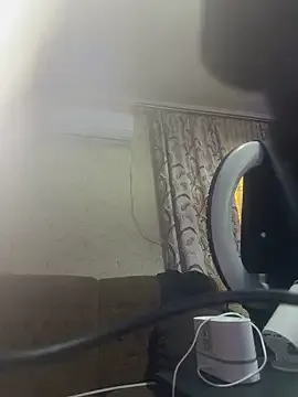 Runarunapi – webcam model profile photo Image 8