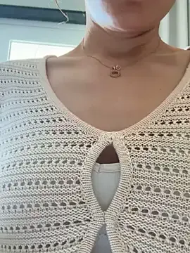 _meganmeow_ – webcam model profile photo Image 4