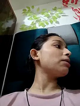 mia_dynasty – webcam model profile photo Image 3