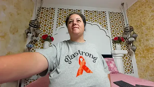 Runarunapi – webcam model profile photo Image 16