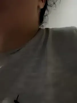 Runarunapi – webcam model profile photo Image 6