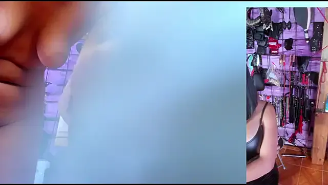 Runarunapi – webcam model profile photo Image 4