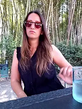 mollyflwers – webcam model profile photo Image 9