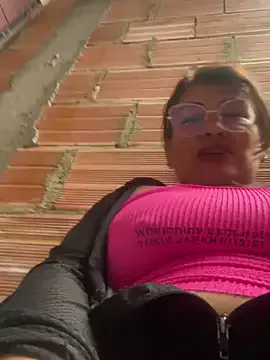 mollyflwers – webcam model profile photo Image 3