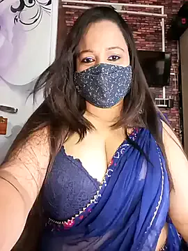 luvlivvyy – webcam model profile photo Image 17