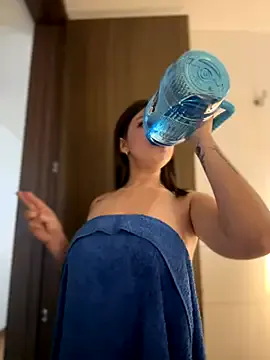 winter11 – webcam model profile photo Image 11