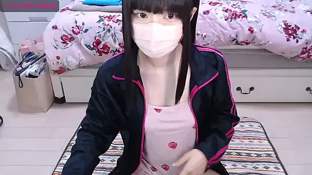 lalilamassu1 – webcam model profile photo Image 2