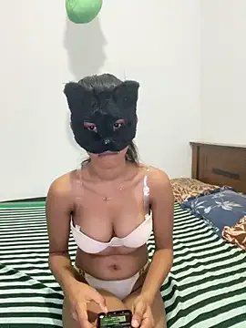 winter11 – webcam model profile photo Image 4