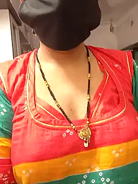 Horny_Riya_ – webcam model profile photo Image 13