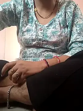Horny_Riya_ – webcam model profile photo Image 3