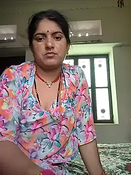 Horny_Riya_ – webcam model profile photo Image 6