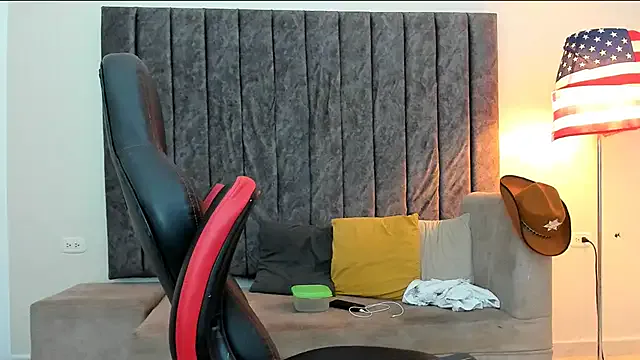 Runarunapi – webcam model profile photo Image 2