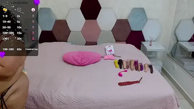 MARIAo0 – webcam model profile photo Image 13