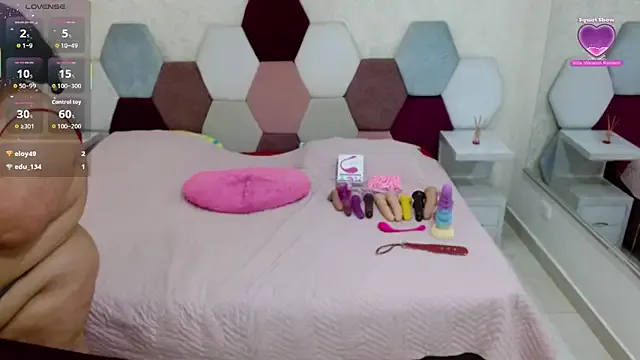 MARIAo0 – webcam model profile photo Image 6