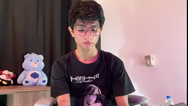 paroncho – webcam model profile photo Image 4