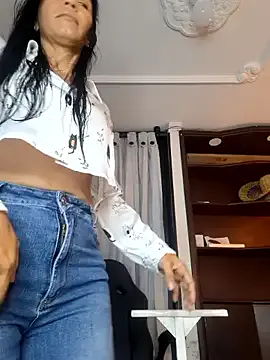 mollyflwers – webcam model profile photo Image 13