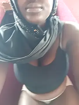 Runarunapi – webcam model profile photo Image 8