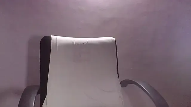 Runarunapi – webcam model profile photo Image 13