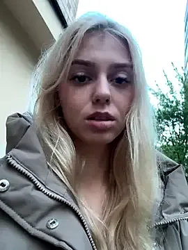 _meganmeow_ – webcam model profile photo Image 2