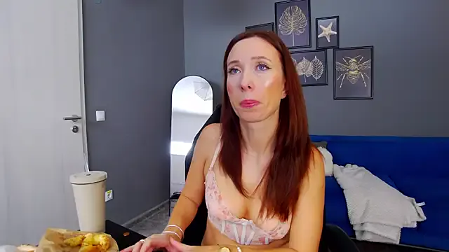 Runarunapi – webcam model profile photo Image 19