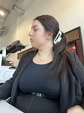 Hiiichan88 – webcam model profile photo Image 10