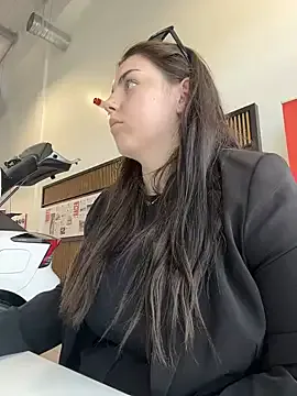 Hiiichan88 – webcam model profile photo Image 11